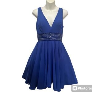 Ieena for MacDuggal sapphire Blue cocktail dress size 4